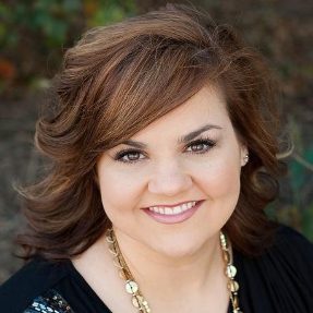 Pro-Life Advocate Abby Johnson Inspires Students to be Leaders in the  Post-Roe Generation